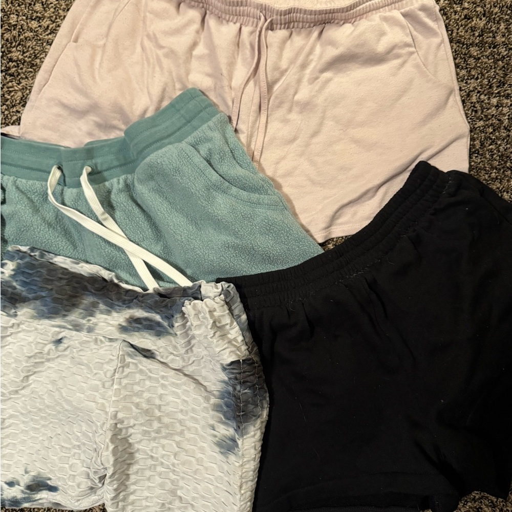 Set of Four Casual Shorts in Pastel and Neutral Tones